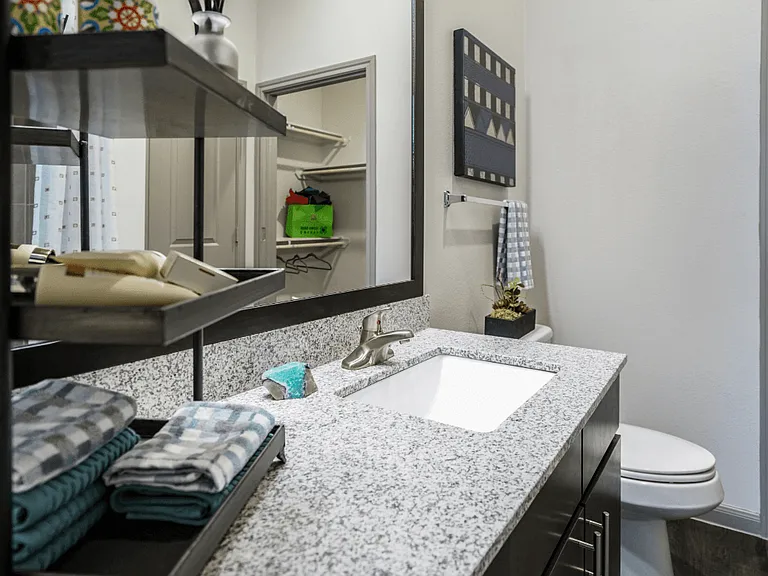 The Grand at Manor Apartments — Photo 42