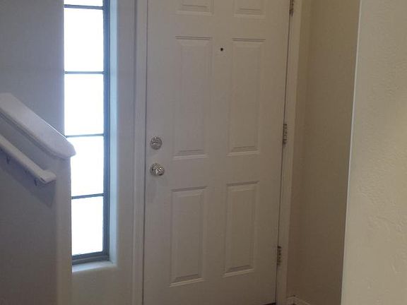 3rd image of 1426 E Grovers Ave #113