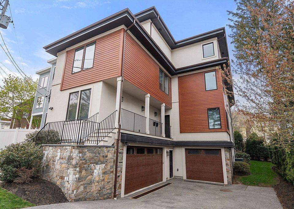 1st image of 805 Heath St #2