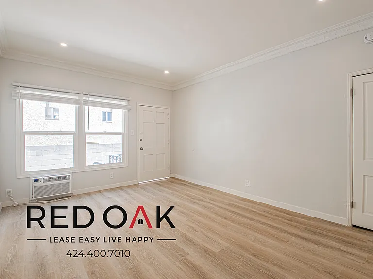 855 Irolo St #2 — Photo 6