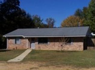 445 Adams Rd, Columbus, MS 39702