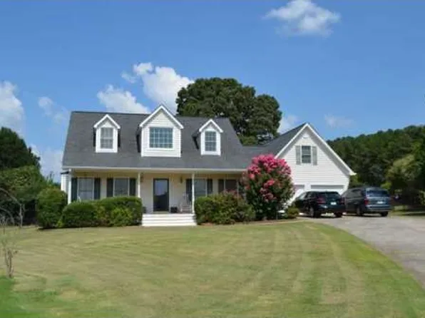 15 Bluegrass Cv, Cartersville, GA 30121