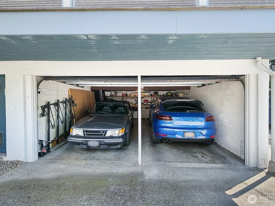 Optional: garage $200/month (excludes electricity) for 2 cars