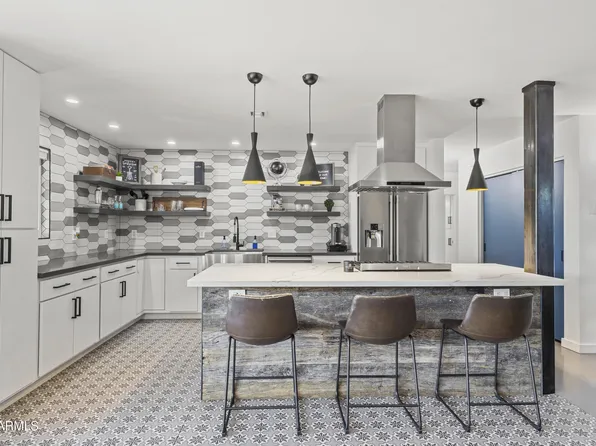 3355 N 6TH Avenue, Phoenix, AZ 85013