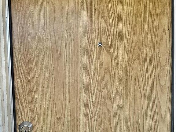 5th image of 1542 S Green St #4