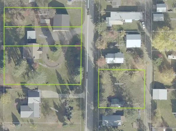106 S 8th Ave, Ione, WA 99139