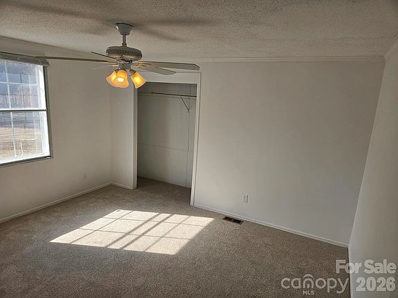 3rd image of 1718 Measmer St