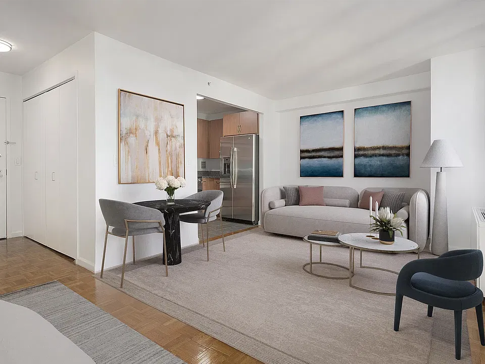 100 W 26th St #22D