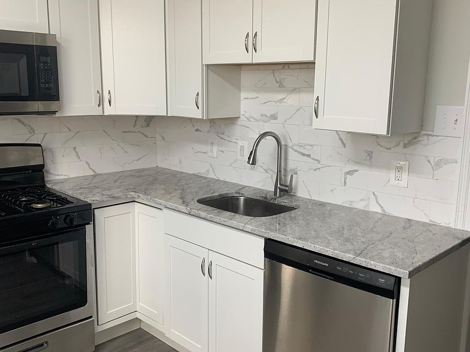 1st image of 876 Haddon Ave Floor 2