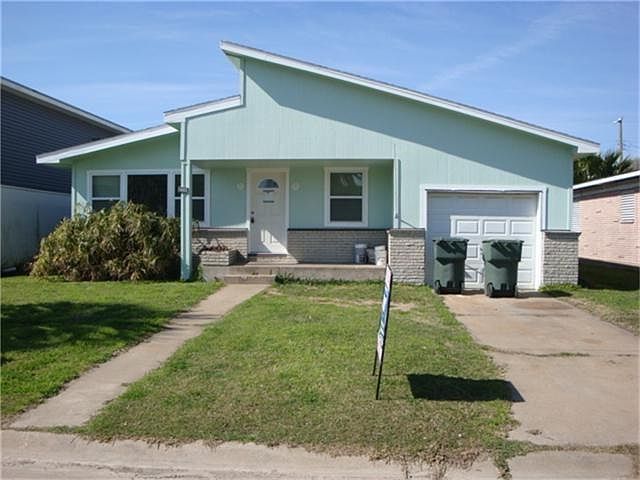 1st image of 1805 Bayou Homes Dr