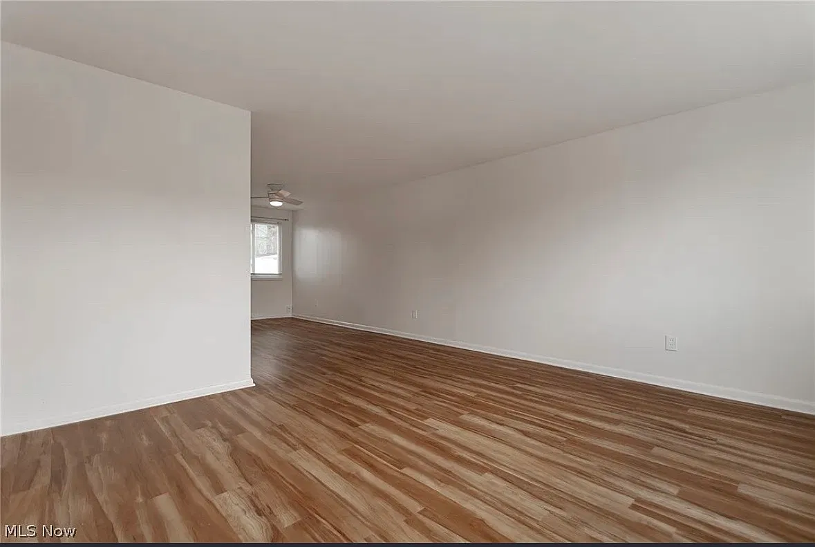 2 bed, 1.5 bath, $1,400 — Photo 3