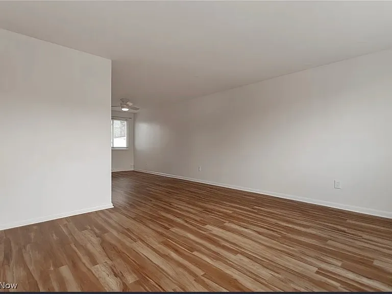 1543 Severn Ln #6 — Photo 3
