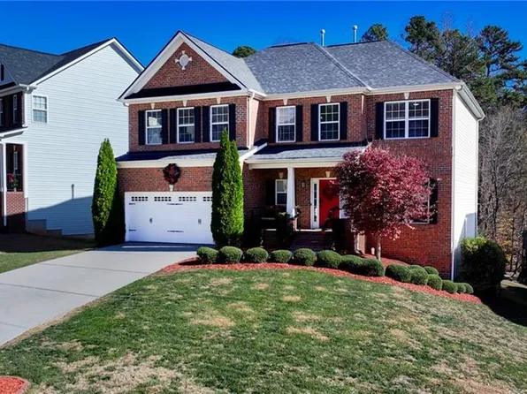 2316 Mill Ln, High Point, NC 27265