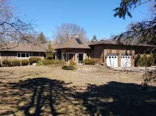 3700 Deerfield Rd, Riverwoods, IL 60015