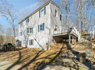 261 Whistle Town Rd, East Lyme, CT 06333