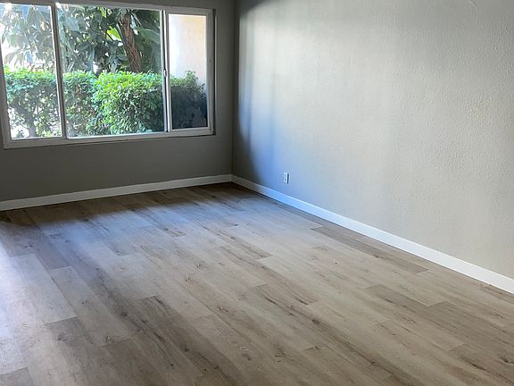 4th image of 4525 Santo Tomas Dr #3