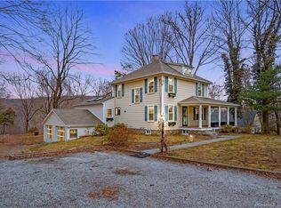 16 Ridge Rd, Chester, CT 06412