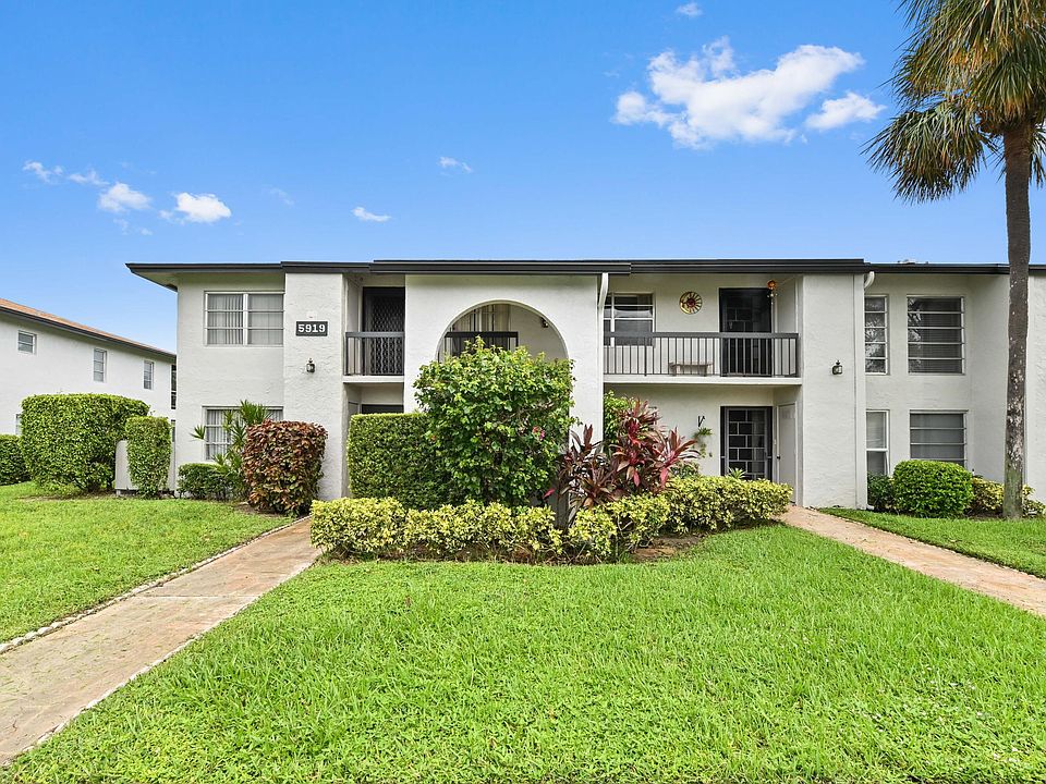 1st image of 5919 Areca Palm Court #B