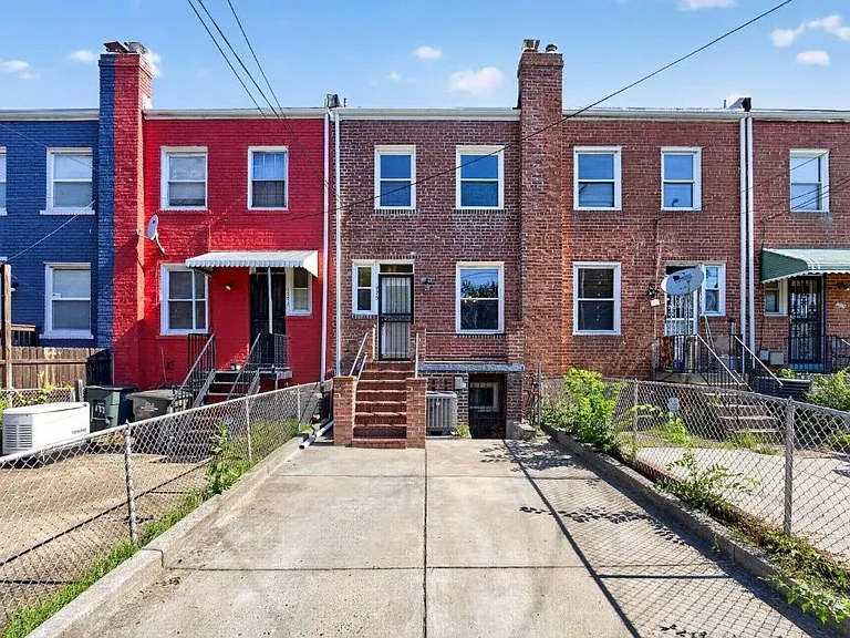 1775 Lang Pl NE — Photo 17