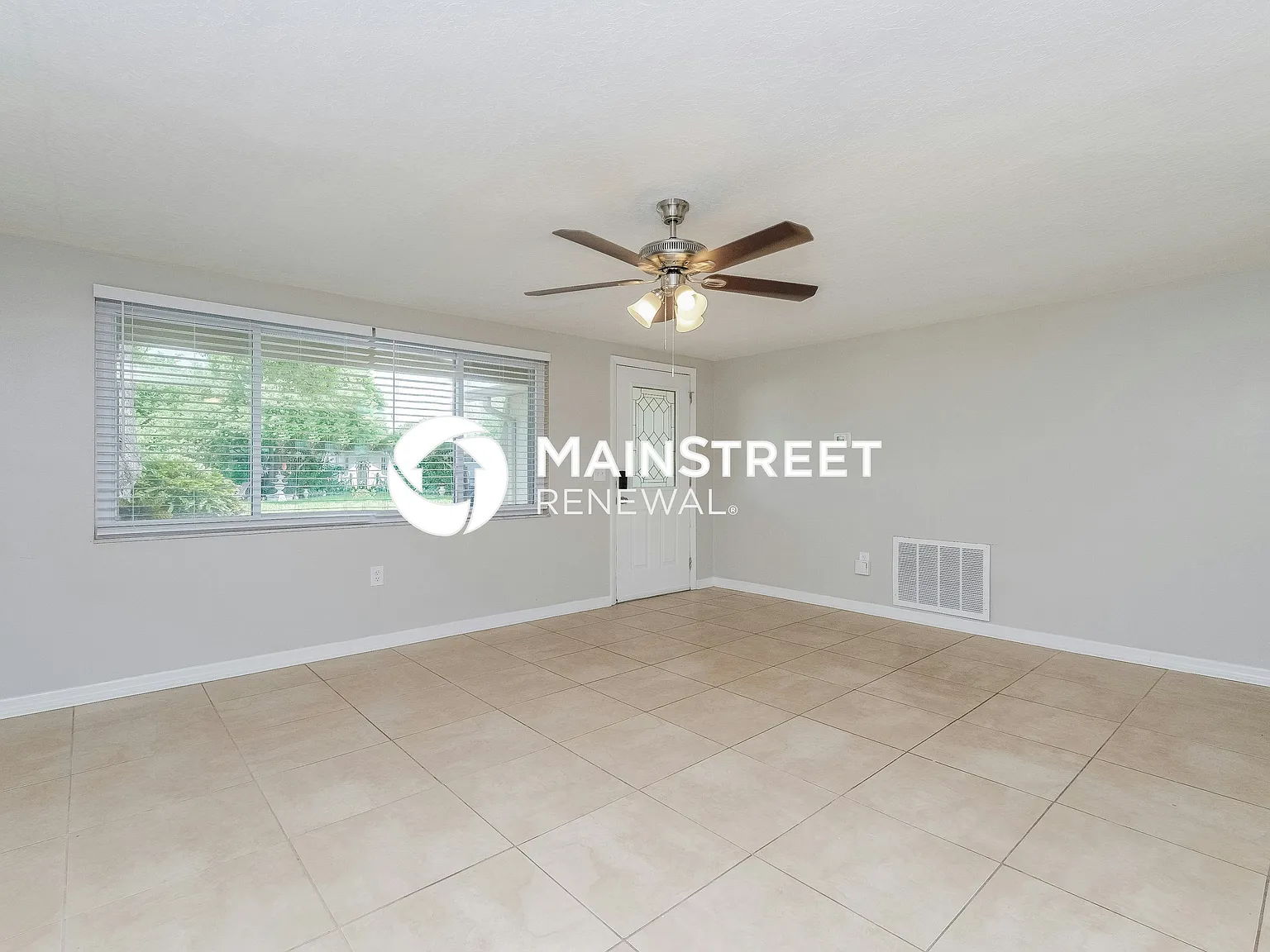 5700 Thrush Dr — Photo 2