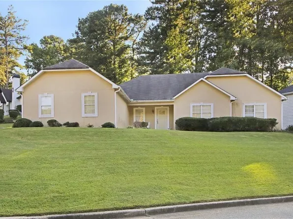781 Hyde Ct, Lithonia, GA 30058