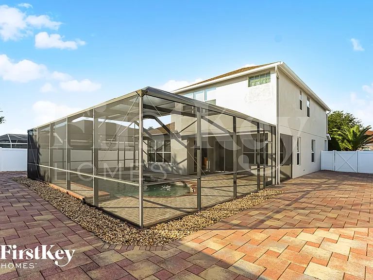 1918 Heartland Cir — Photo 15
