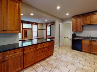 303 5th Ave SE, Minneapolis, MN 55414