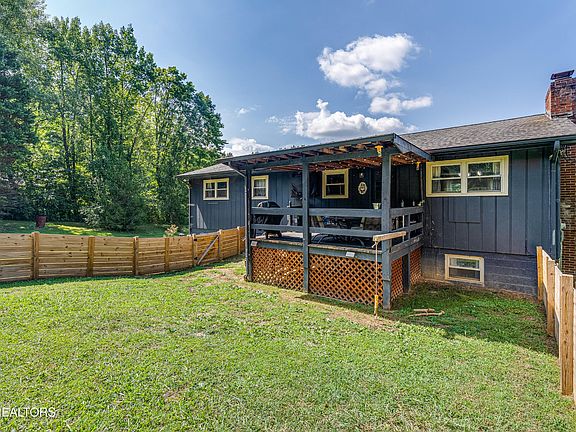 5th image of 1519 Shadowood Dr