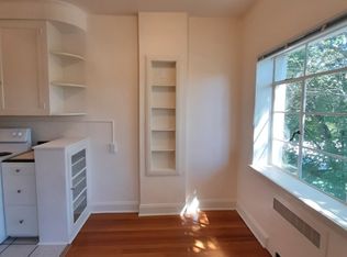 1975 NW Everett St #9A-401, Portland, OR 97209