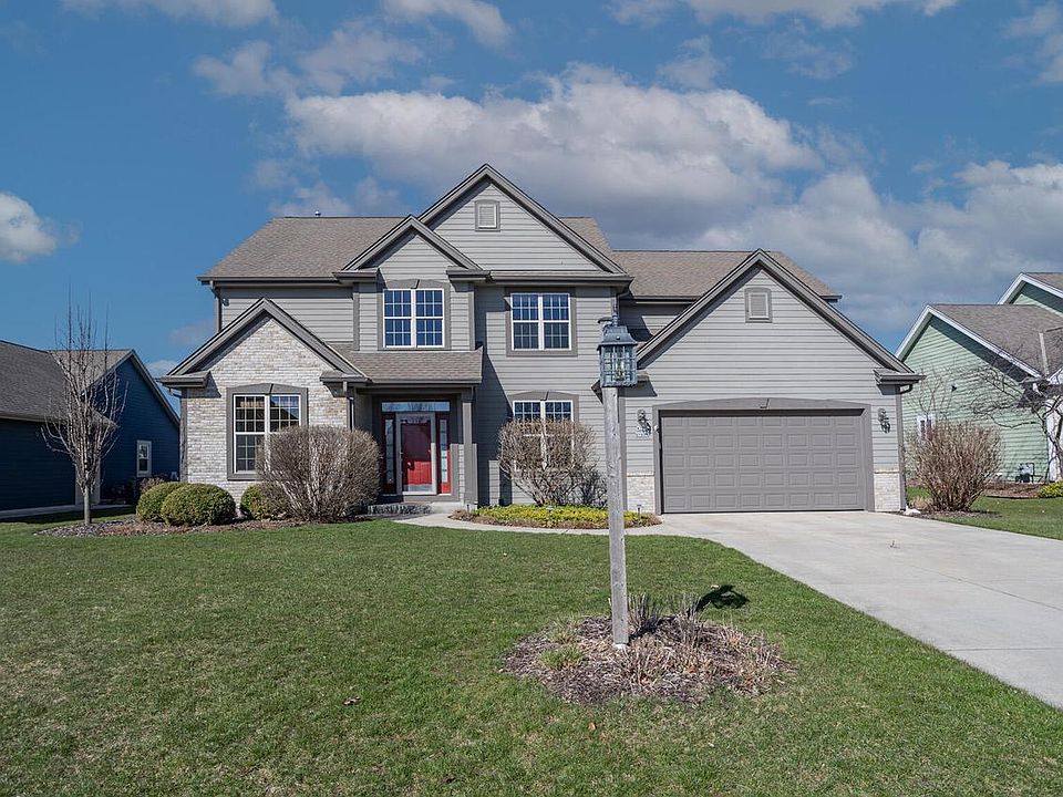 1st image of W231N7895 Martin COURT