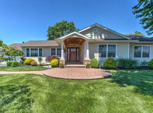 9 Sprucewood Dr, Brick, NJ 08723