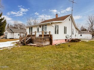 9547 Maplewood Ave, Bridgman, MI 49106