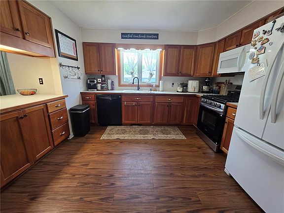 4th image of 1204 Shannon Ave
