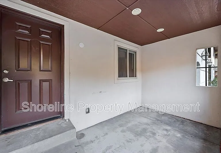 2085 W Brittany Ln #101 — Photo 5