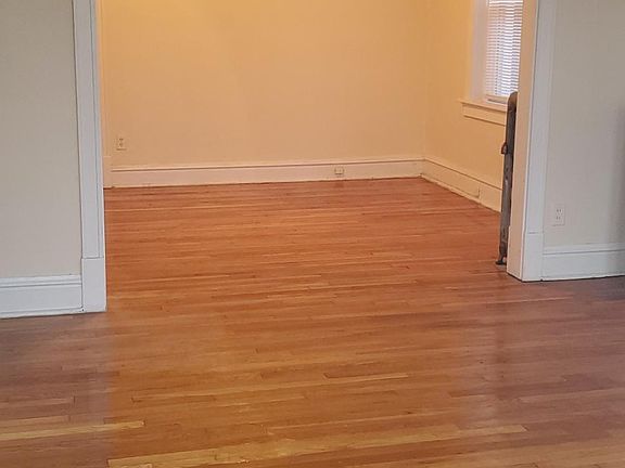 4th image of 4966 Mardel Ave