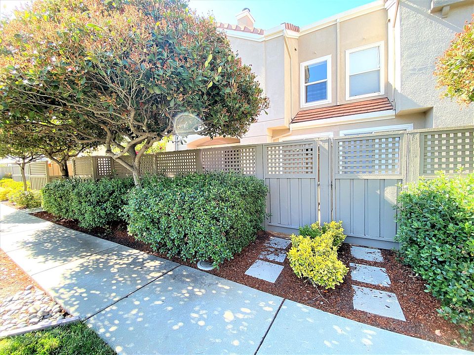 1st image of 61 Mirabelli Cir