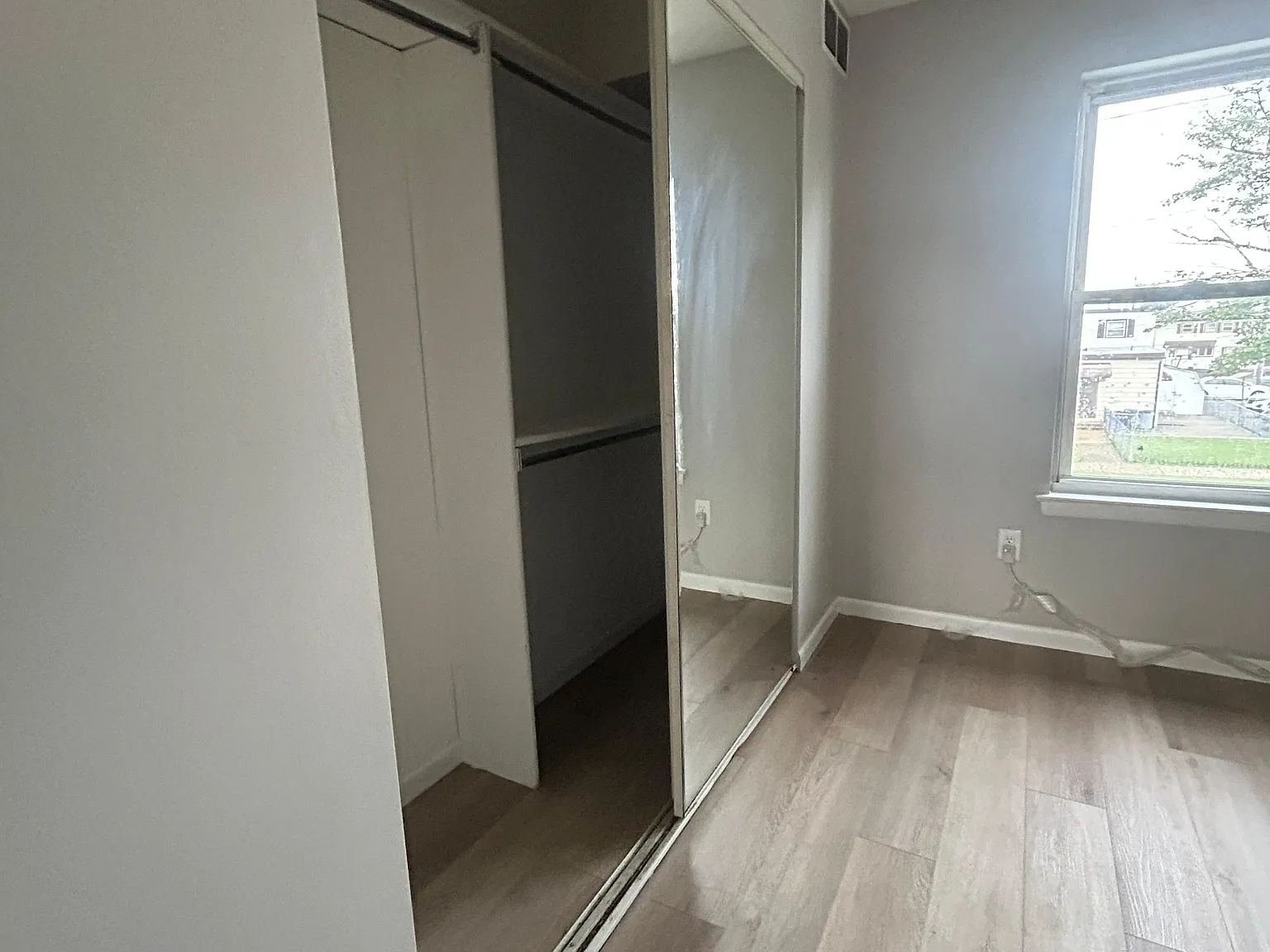 2 bed, $1,250 — Photo 4