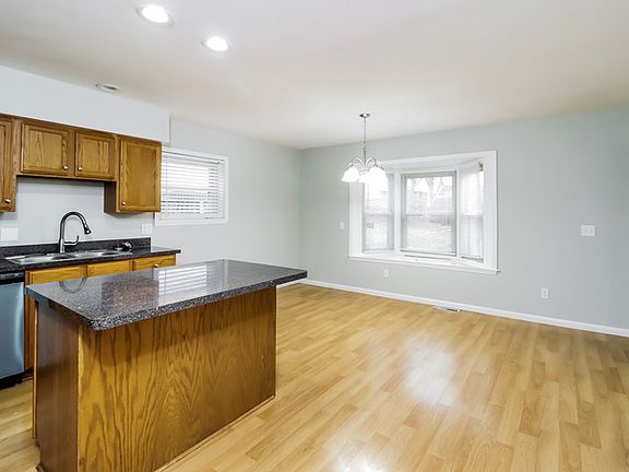 3rd image of 5633 Green Acres Ct