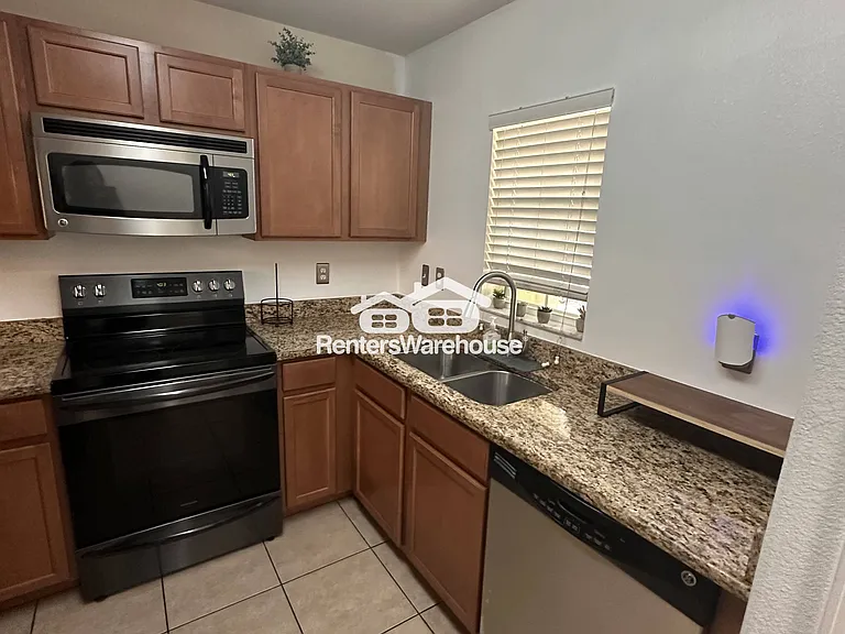 10943 Keys Gate Dr — Photo 3