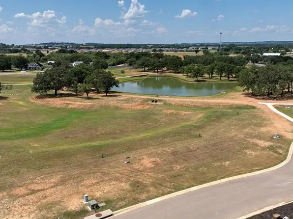 110 & 112 Baume Ct, Fredericksburg, TX 78624