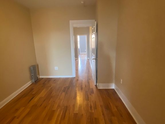 5th image of 414 Stanhope St APT 3R