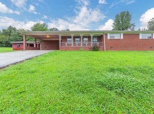 30 Elmer Miller Rd, Trenton, TN 38382