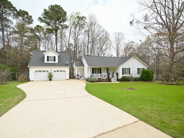 207 Beaver Ridge Way, Benson, NC 27504