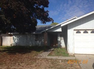 1780 W Wall Ave, Porterville, CA 93257