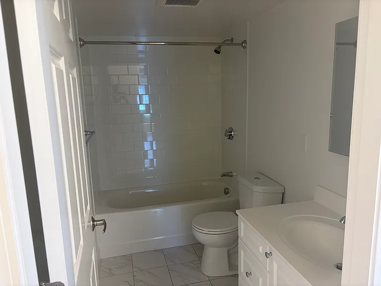 14 Temple St #E2-5G — Photo 4