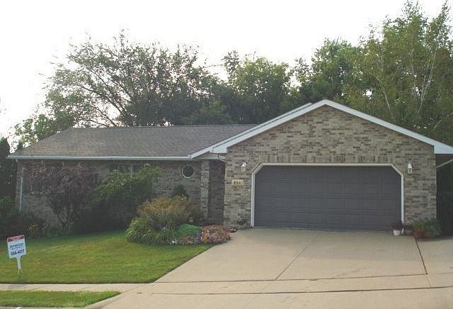1st image of 805 Thornwood Dr