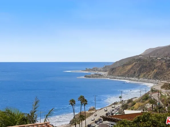 17713 Posetano Rd, Pacific Palisades, CA 90272
