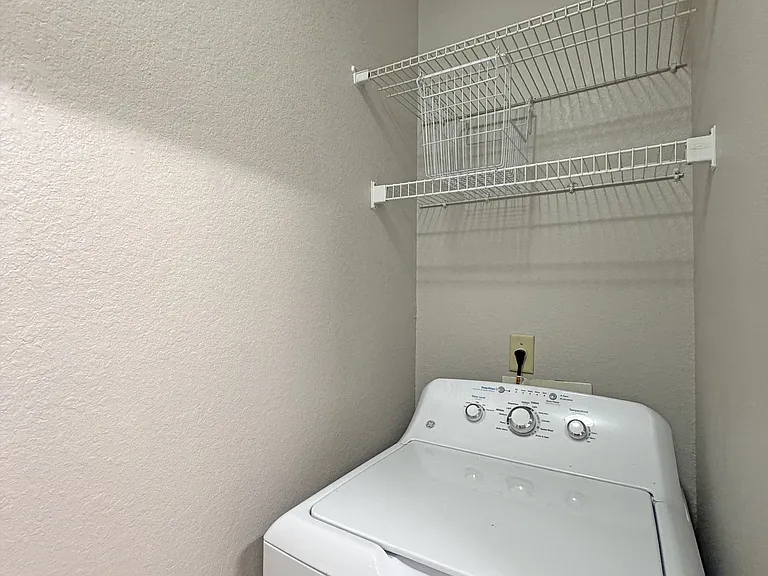124 SW Peacock Blvd #206 — Photo 17
