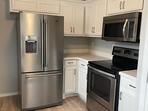 5th image of 600 N Montgomery St