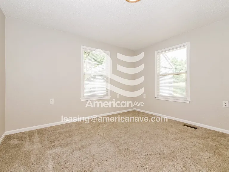 1062685_012_wm_-_bedroom_12891769.jpg